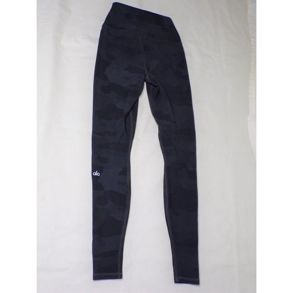 ALO Vapor High Waist Capri Crop Leggings Camouflage Print XX-Small (00-0) NEW - Picture 9 of 12